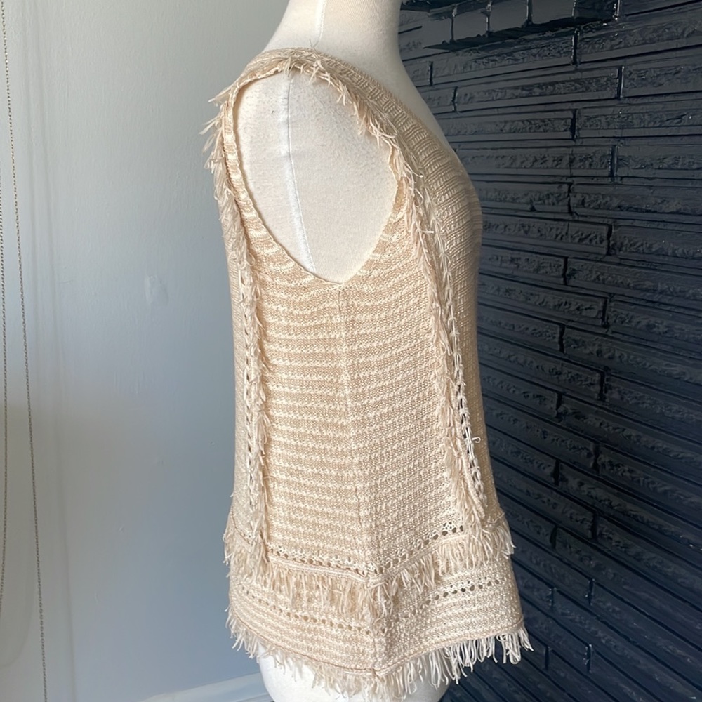 Light weight knitted sleeves top - NWOT